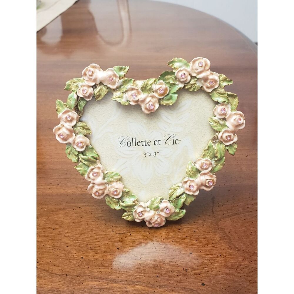 COLLETTE ET CIE Floral Heart 3"×3" Frame